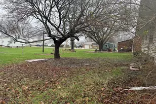 101 W High St, Lamoille, IL 61330 - Photo 29