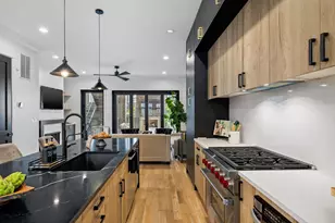 1107 W Chestnut St, Chicago, IL 60642 - Photo 7