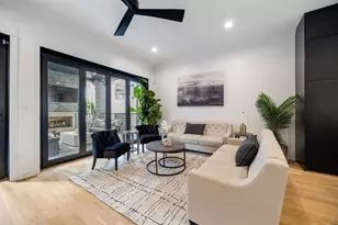 1107 W Chestnut St, Chicago, IL 60642 - Photo 11