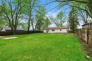 471 Woodlyn Dr, Aurora, IL 60505 - Photo 15