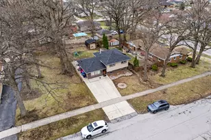 7247 W 112th St, Worth, IL 60482 - Photo 19