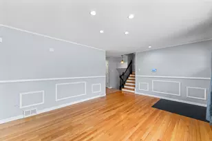 7247 W 112th St, Worth, IL 60482 - Photo 7