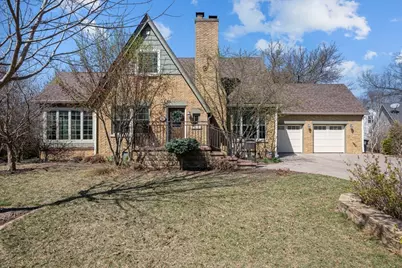 2405 23rd Avenue A, Moline, IL 61265 - Photo 1