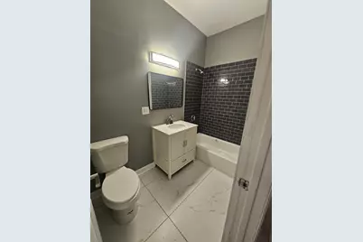 4749 S Prairie Avenue #2, Chicago, IL 60615 - Photo 5