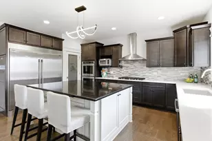 1385 Overton Dr, Lemont, IL 60439 - Photo 5