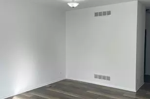 9229 W Arquilla Dr, Mokena, IL 60448 - Photo 3