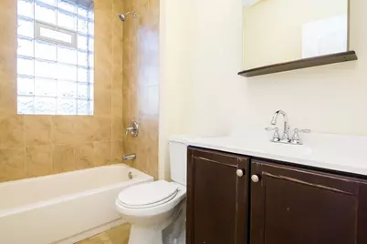 4715 W Cornelia Avenue #3E, Chicago, IL 60641 - Photo 11