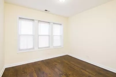 4715 W Cornelia Avenue #3E, Chicago, IL 60641 - Photo 9