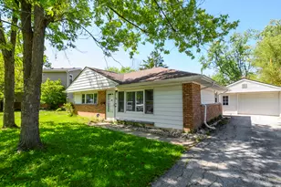 336 Mohawk St, Park Forest, IL 60466 - Photo 1