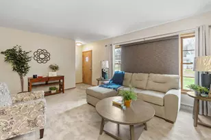 3103 15th Street A, Moline, IL 61265 - Photo 5