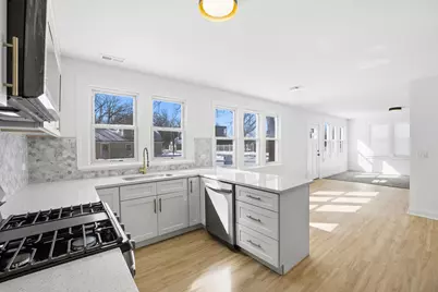 2908 Oakwood Avenue, McHenry, IL 60051 - Photo 5