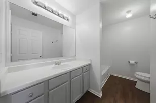 221 Norfolk Ct, Roselle, IL 60172 - Photo 19