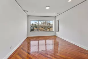 7223 N Rogers Ave, Chicago, IL 60645 - Photo 5