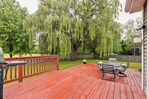 2213 Apple Hill Ln, Buffalo Grove, IL 60089 - Photo 19