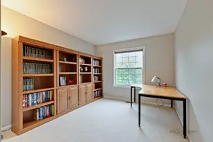 2213 Apple Hill Ln, Buffalo Grove, IL 60089 - Photo 15