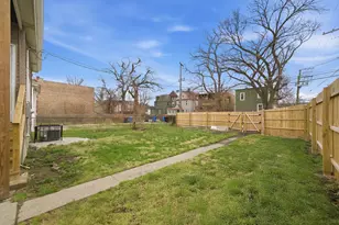 7845 S Union Ave, Chicago, IL 60620 - Photo 21
