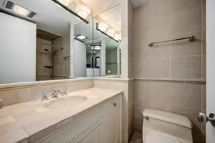 950 N Michigan Ave, Chicago, IL 60611 - Photo 21