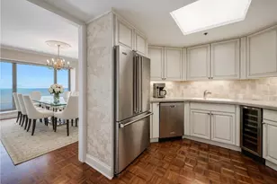 950 N Michigan Ave, Chicago, IL 60611 - Photo 9