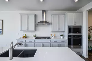 564 Thorne St, Batavia, IL 60510 - Photo 21