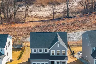 564 Thorne St, Batavia, IL 60510 - Photo 1