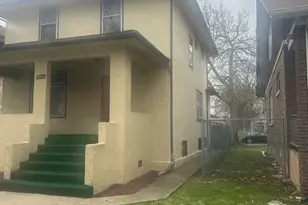 11722 S Parnell Ave, Chicago, IL 60628 - Photo 3