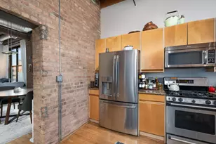 1330 W Monroe St, Chicago, IL 60607 - Photo 13