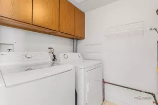 1963 Gary Ct, Schaumburg, IL 60193 - Photo 17