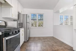 1963 Gary Ct, Schaumburg, IL 60193 - Photo 9