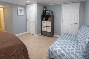 437 Maple Dr, Wheeling, IL 60090 - Photo 17