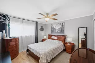 437 Maple Dr, Wheeling, IL 60090 - Photo 11