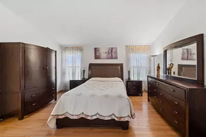 2552 Whitehall Lane, Naperville, IL 60564 - Photo 17