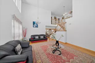 2552 Whitehall Ln, Naperville, IL 60564 - Photo 15