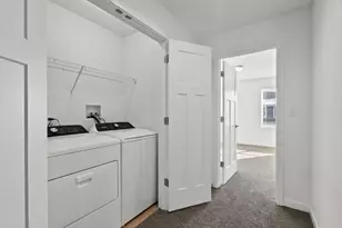 1054 Gillespie Ln, Yorkville, IL 60560 - Photo 13