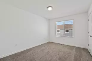 1054 Gillespie Ln, Yorkville, IL 60560 - Photo 11