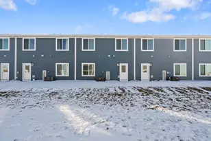 1054 Gillespie Ln, Yorkville, IL 60560 - Photo 15