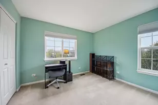 224 Cross Creek Ln, Lindenhurst, IL 60046 - Photo 23