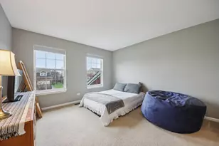 224 Cross Creek Ln, Lindenhurst, IL 60046 - Photo 21