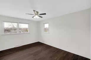 17525 Maple Ave, Lansing, IL 60438 - Photo 15