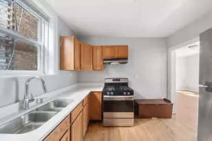 2440-42 W Ardmore Ave, Chicago, IL 60659 - Photo 17