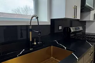 1807 S 49th Ct, Cicero, IL 60804 - Photo 15