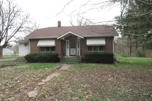 11 Dequimpal St, Westville, IL 61883 - Photo 1