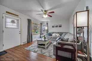 1205 N Prairie Ave, Joliet, IL 60435 - Photo 5