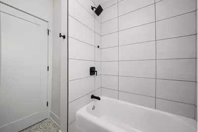 3035 W Rosemont Avenue #1, Chicago, IL 60659 - Photo 19