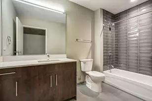 851 W Grand Ave, Chicago, IL 60642 - Photo 9