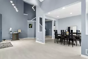 2248 Avalon Dr, Buffalo Grove, IL 60089 - Photo 5