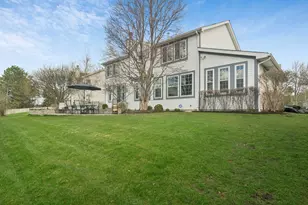 2248 Avalon Dr, Buffalo Grove, IL 60089 - Photo 35