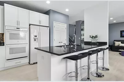 2248 Avalon Drive, Buffalo Grove, IL 60089 - Photo 9