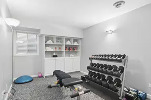 2248 Avalon Dr, Buffalo Grove, IL 60089 - Photo 25