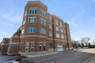 1 S Lincoln Ave, Lombard, IL 60148 - Photo 1