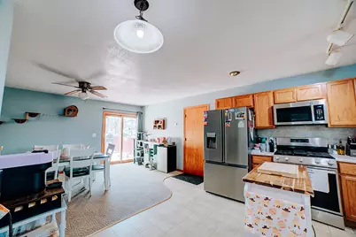 520 N 6th Street, Watseka, IL 60970 - Photo 9